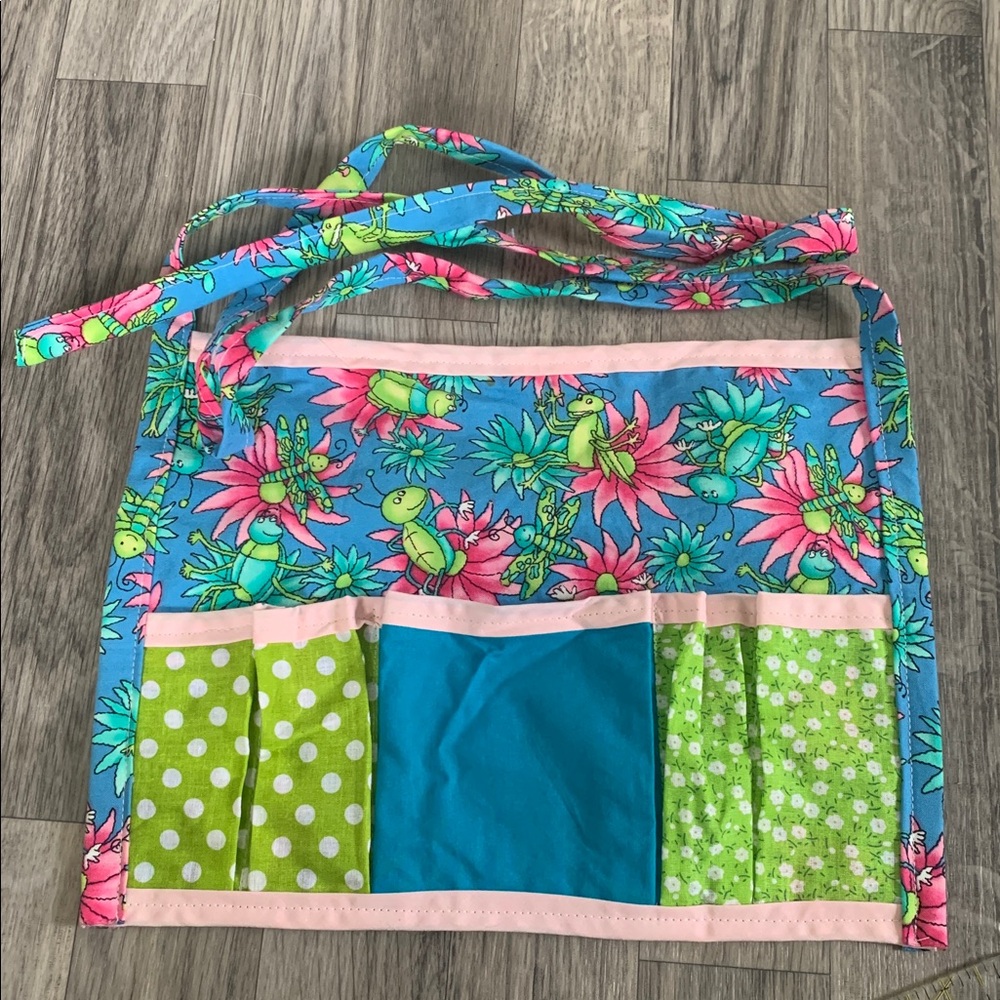 Kids half apron